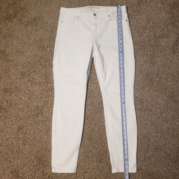 Michael Kors "Izzy" skinny white jeans (size 10) - Picture 2 of 12